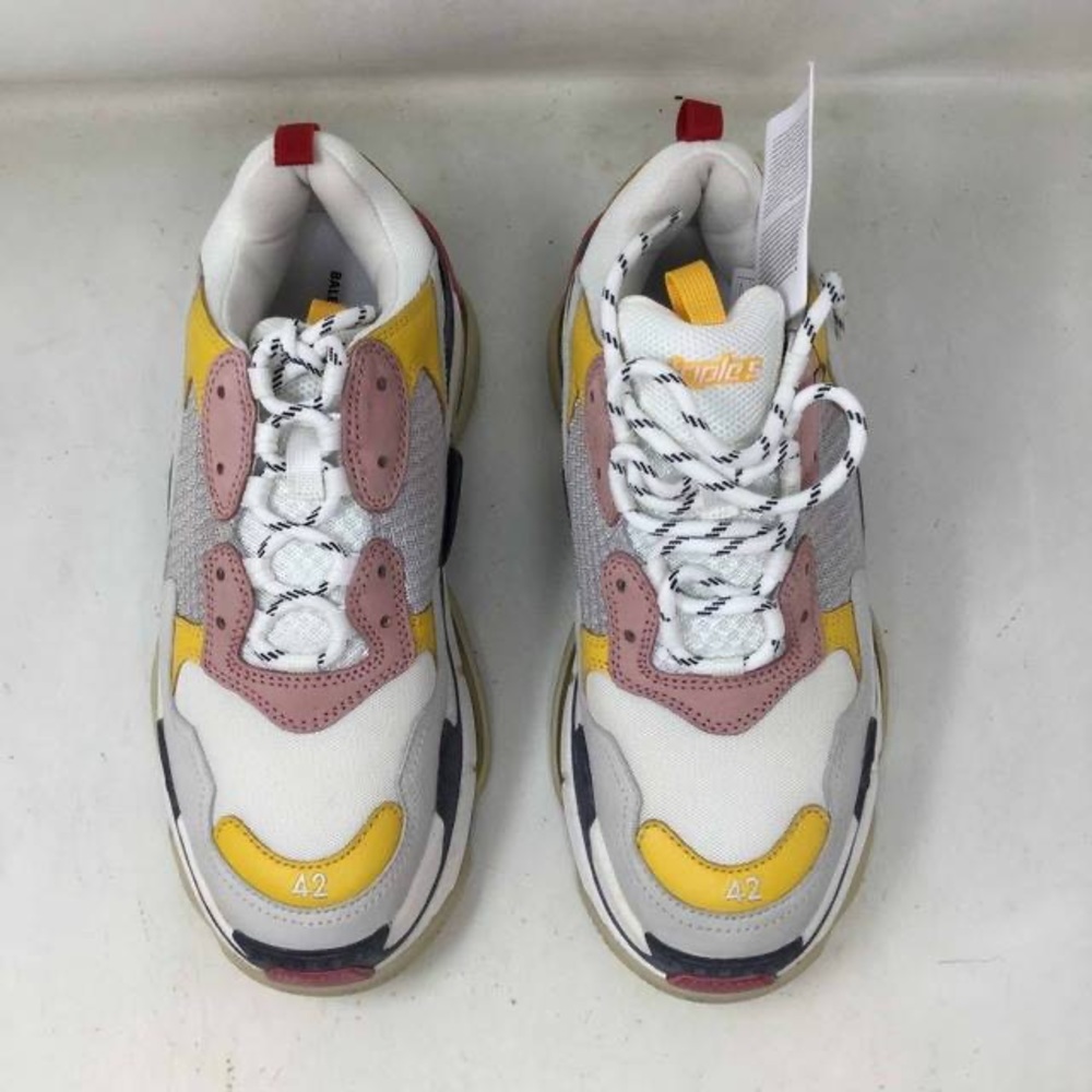 Balenciaga Women’s Triple S Trainer ‘Pink Black’ - Picture 7 of 11